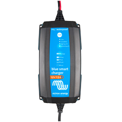 Akkuladegerät Victron Blue Smart IP65 12/15 + DC-Anschluss 230V CEE 7/17