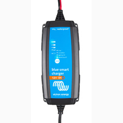 Akkuladegerät Victron Blue Smart IP65 12/10 + DC-Anschluss
